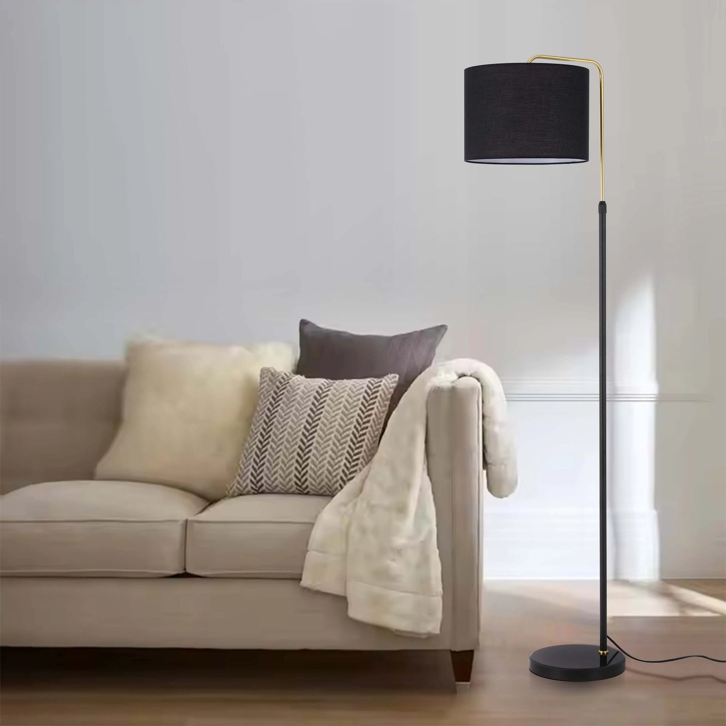 Black and Gold Floor Lamp – E27 Fitting, 1530mm Height, Dimmable