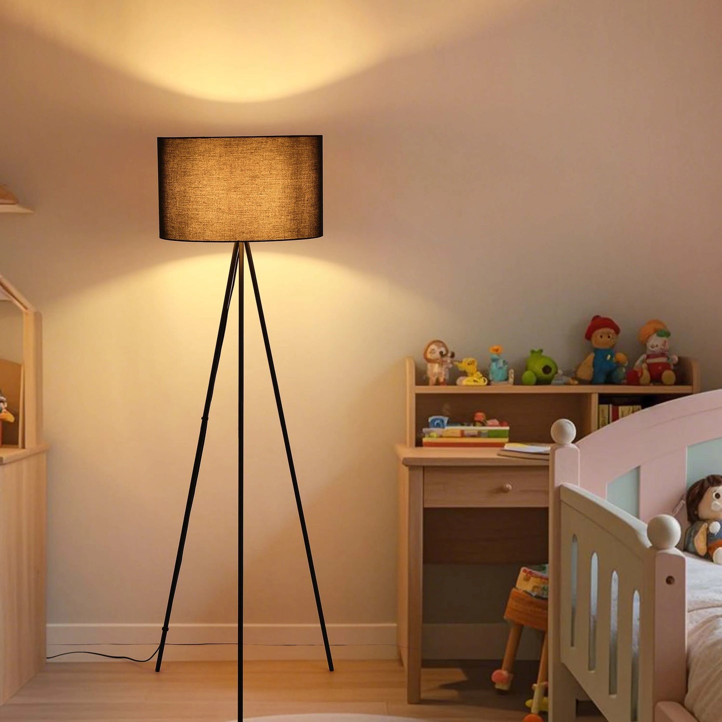 Tripod Floor Lamp – E27 Fitting, 1590mm Height, Dimmable