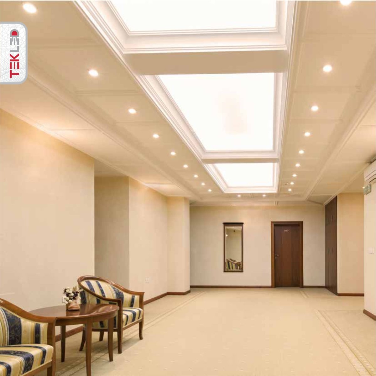 Downlight Led Round Slim Panel Light 12W 3000K Warm White D170Mm in indoor setting waiting room