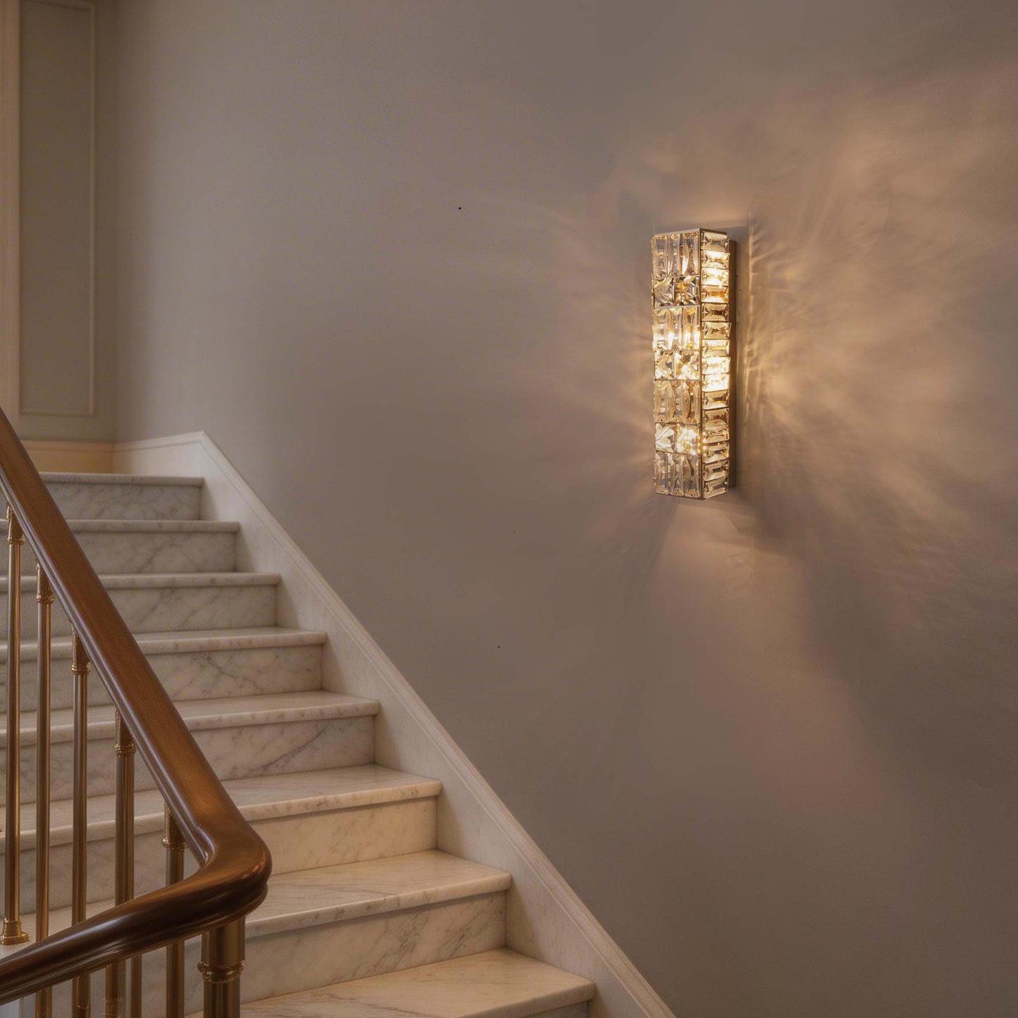 Premium Gold Geometric Crystal Wall Sconce, E14 Dimmable