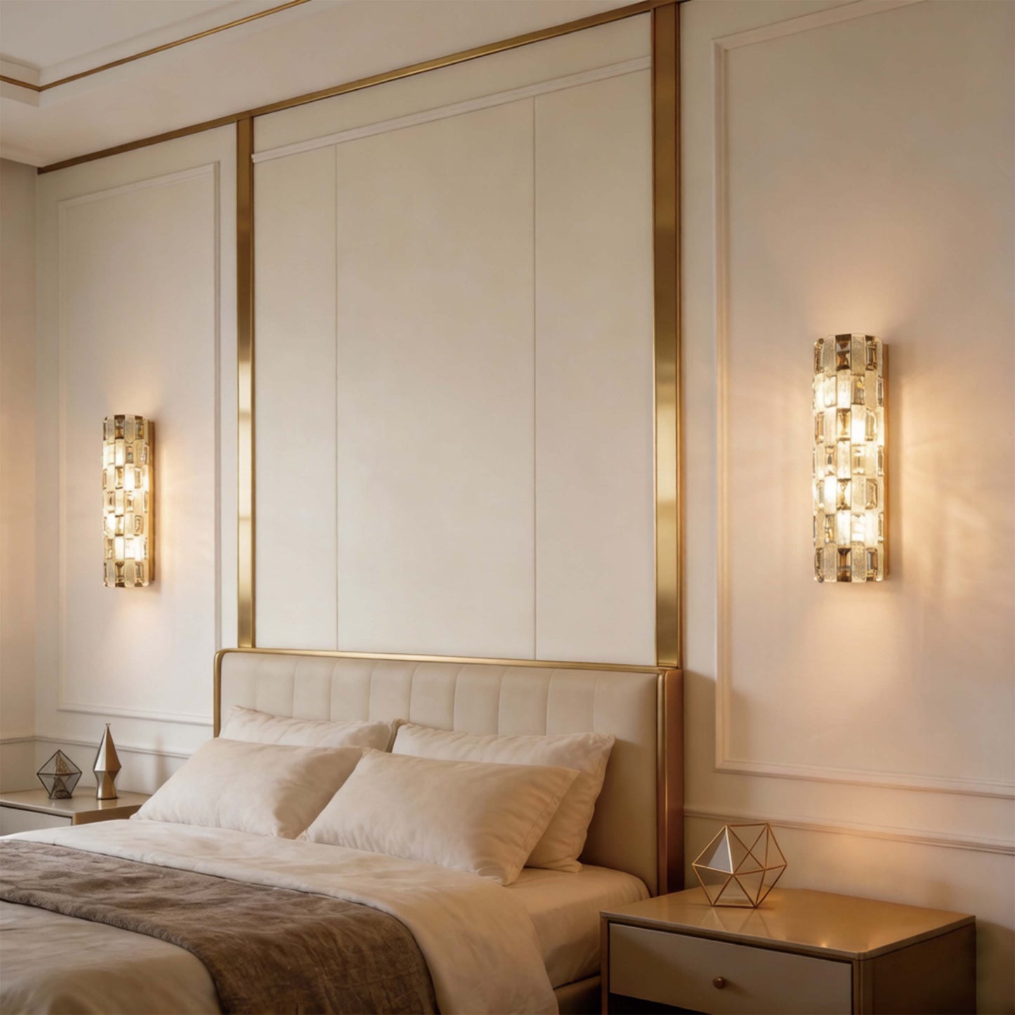 Premium Gold Textured Crystal Wall Sconce, E14 Dimmable