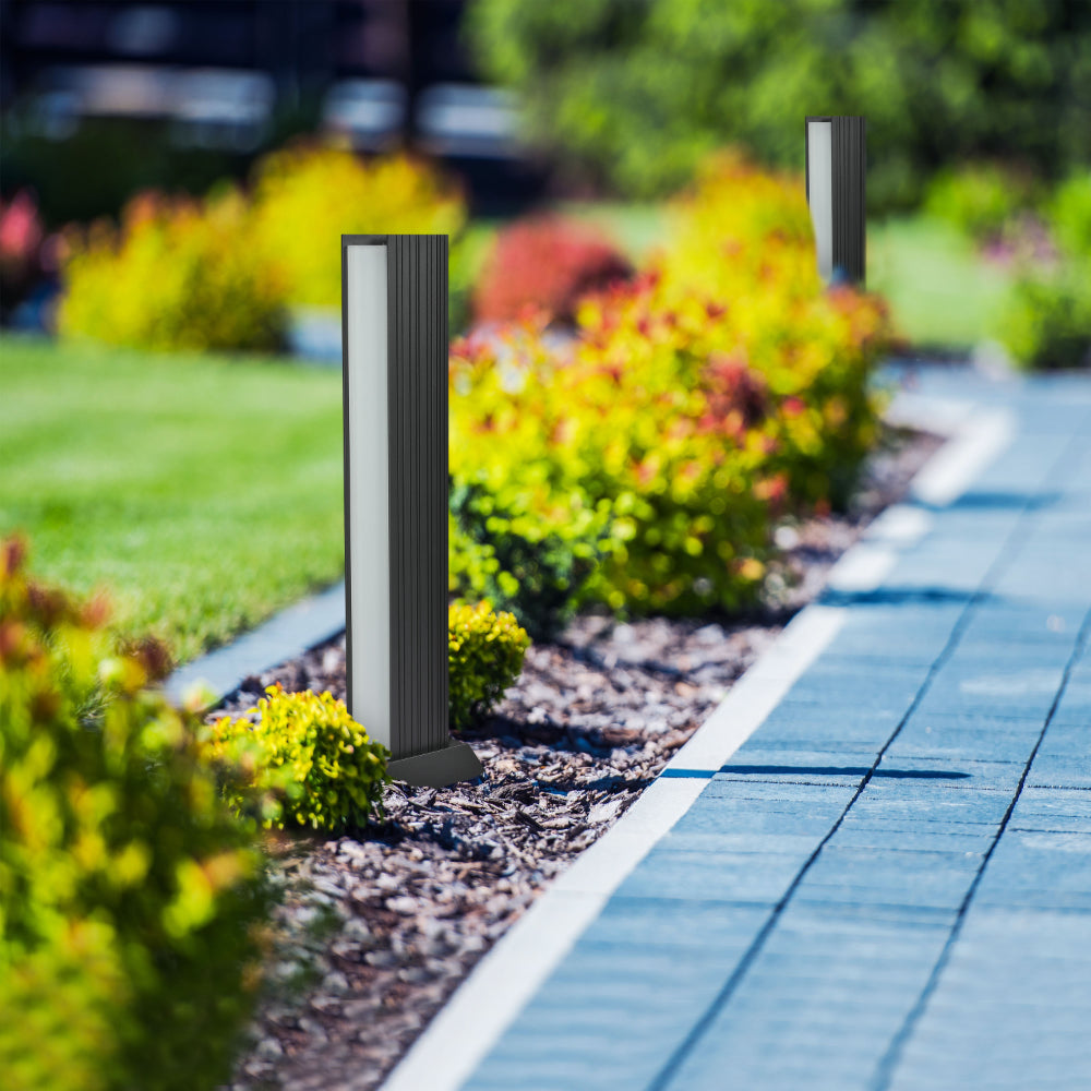 Monolithic Style Led Monolith LED Outdoor Pathway Bollard Lawn Light 20W 4000K | TEKLED