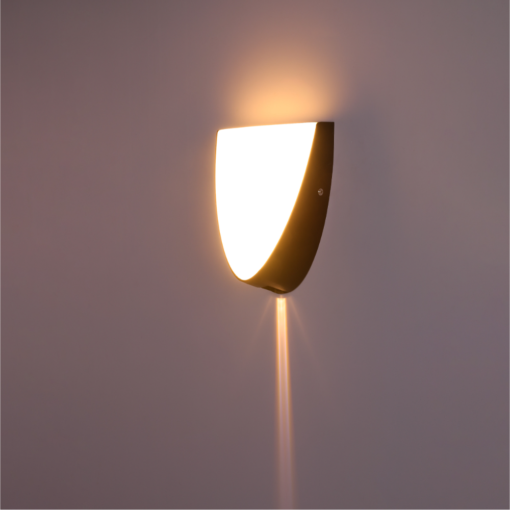 Semi-ellipse Plastic Modern LED Outdoor Wall Light 15W