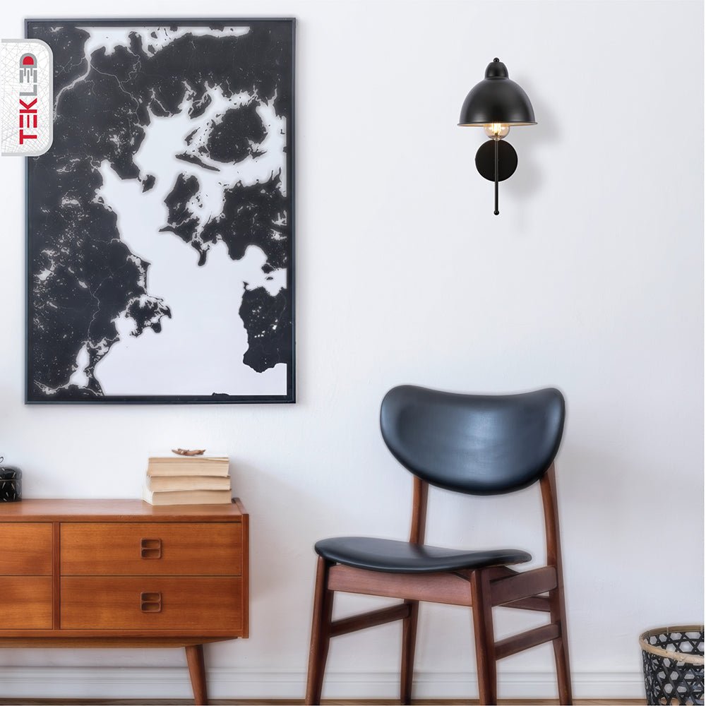 Indoor usage of Black Metal Dome Wall Light with E27 Fitting