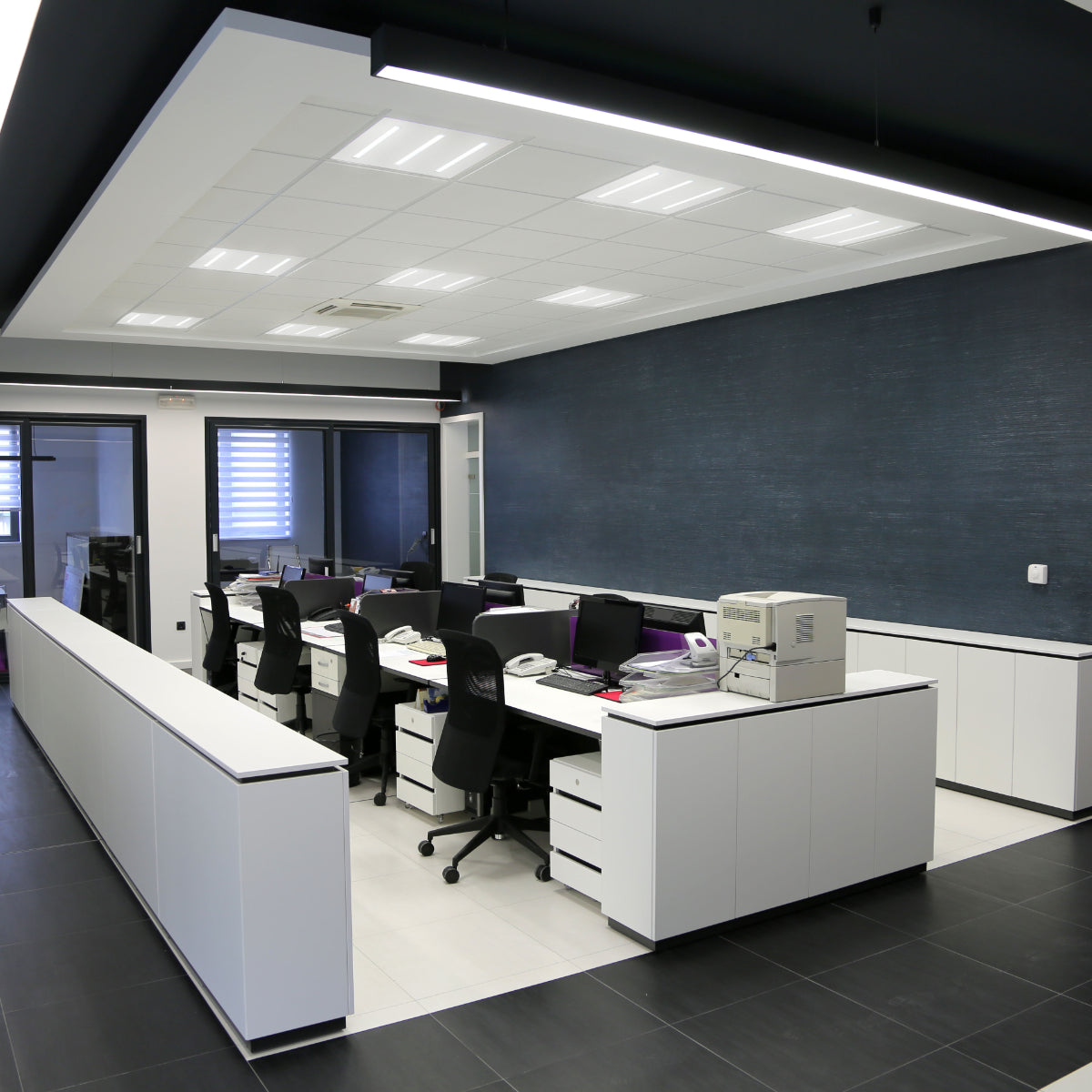 Where to use LuminEssence OfficePro LED Panel Light 40W 4000lm 600x600 3CCT 165-015058
