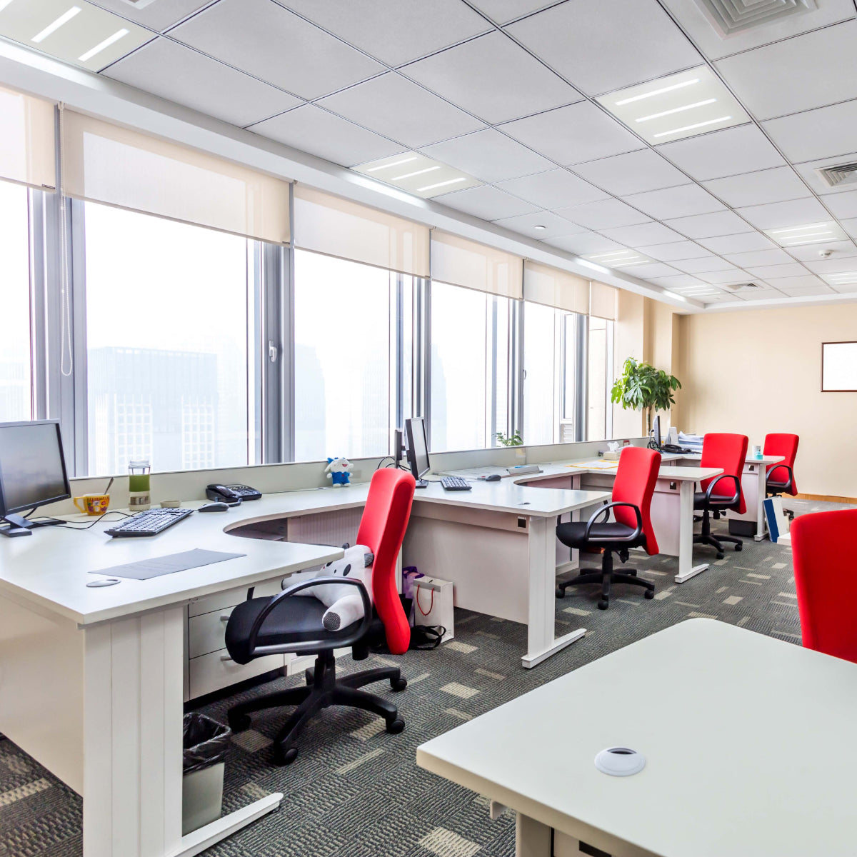 Usage of LuminEssence OfficePro LED Panel Light 40W 4000lm 600x600 3CCT 165-015058