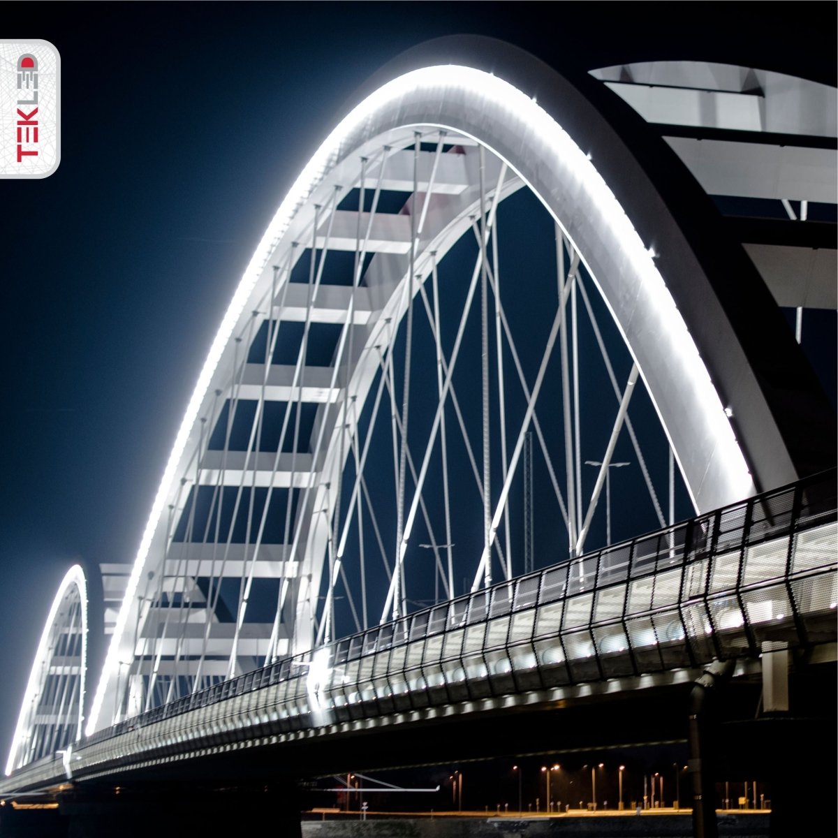More exterior usage of LED Floodlight SMD 3030 Uk 50W Cool White 4000K IP65