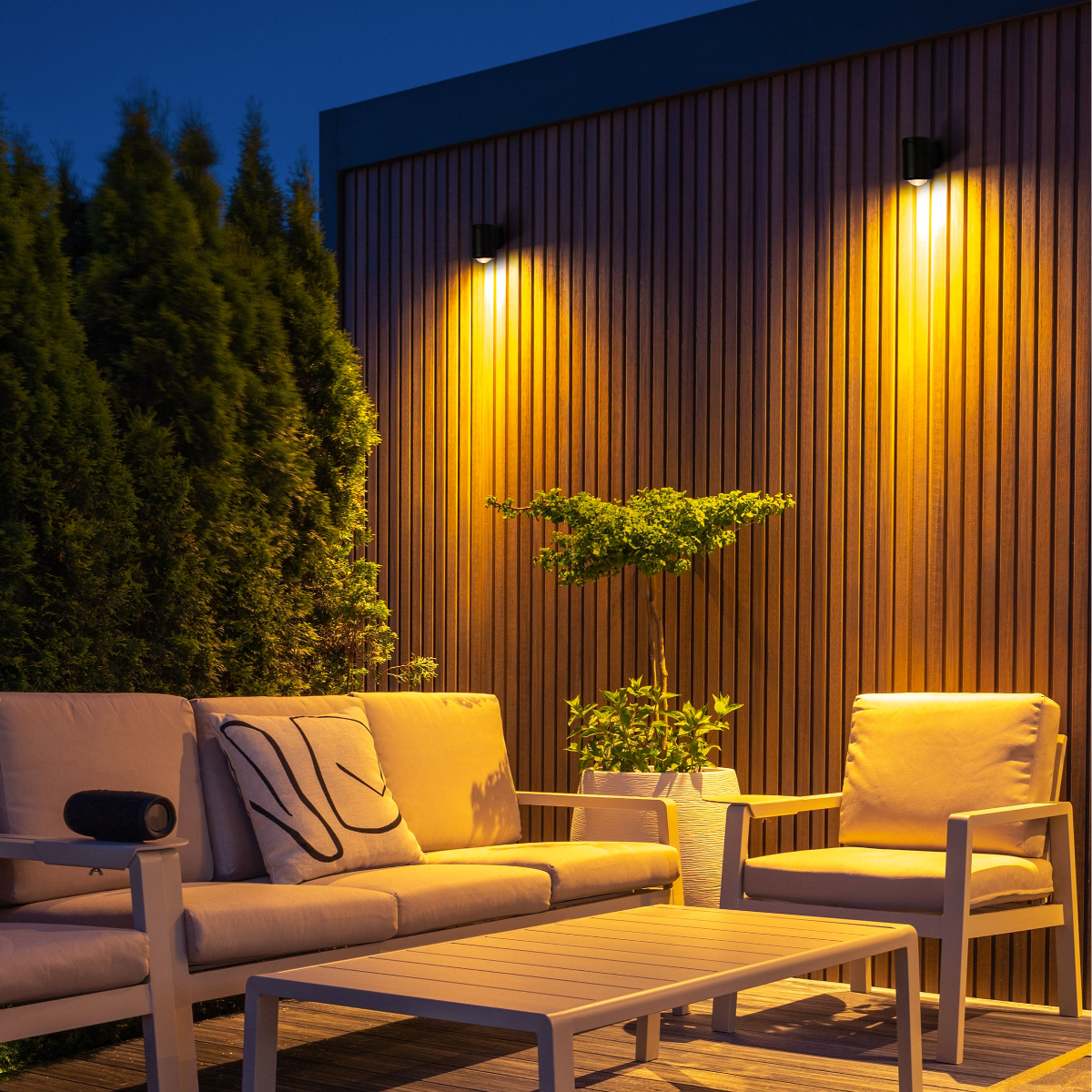 Usage of Rotatable Cylinders  Outdoor LED Wall Light Black 3000K Narrow Beam 182-034150